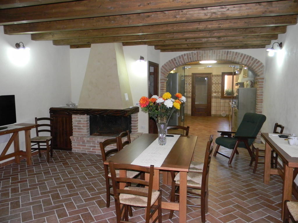 Agriturismo Battaglia Villamassargia Eksteriør billede