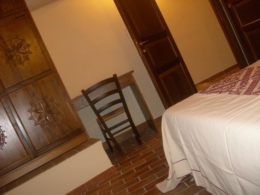 Agriturismo Battaglia Villamassargia Værelse billede