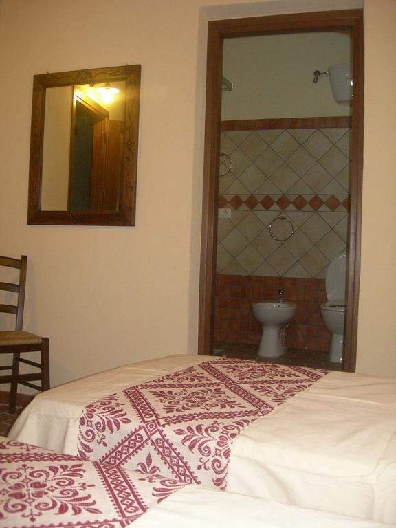 Agriturismo Battaglia Villamassargia Eksteriør billede